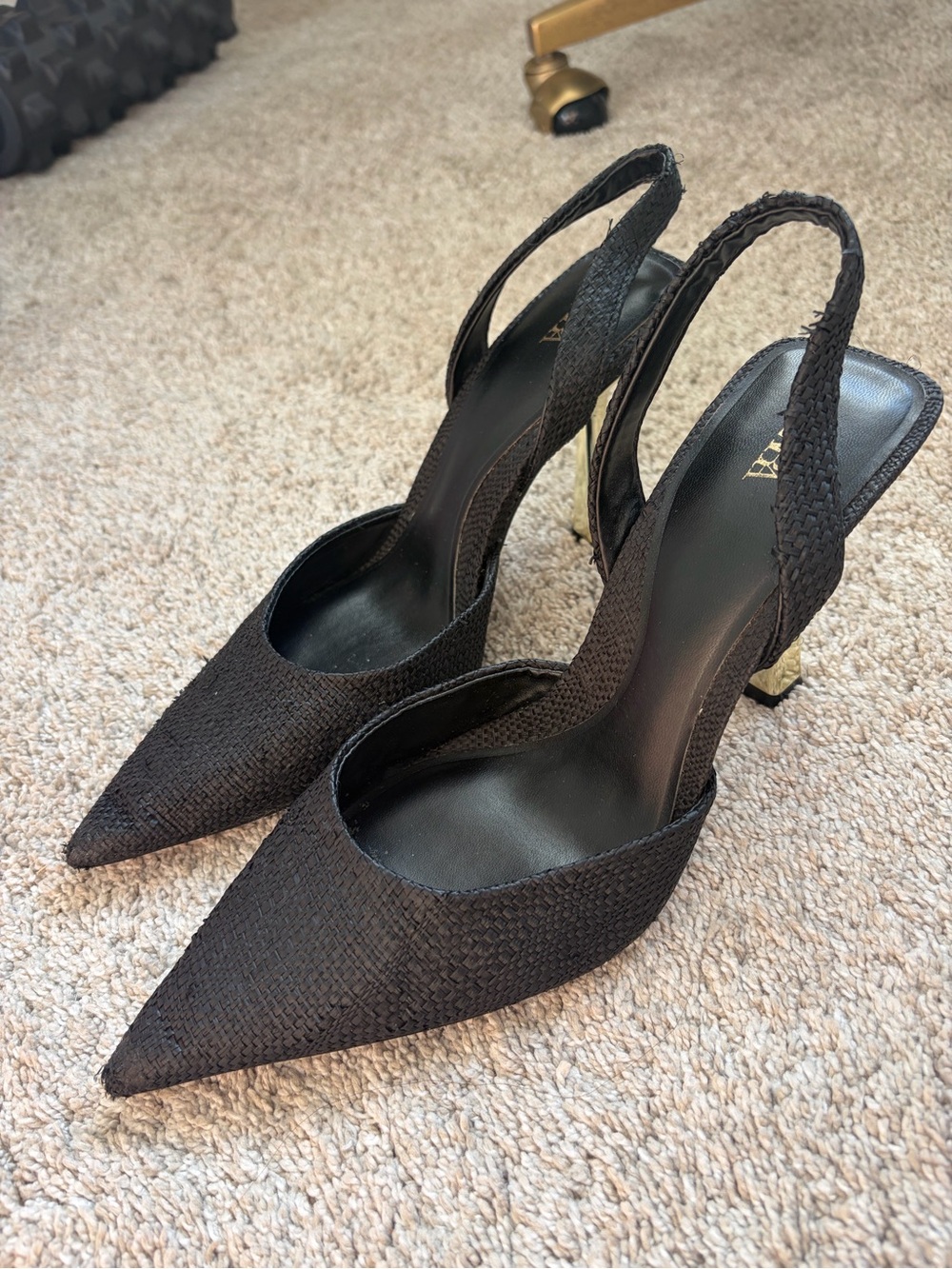 Zara raffia heels with golden 3” heel, size 8 - Picture 2 of 4
